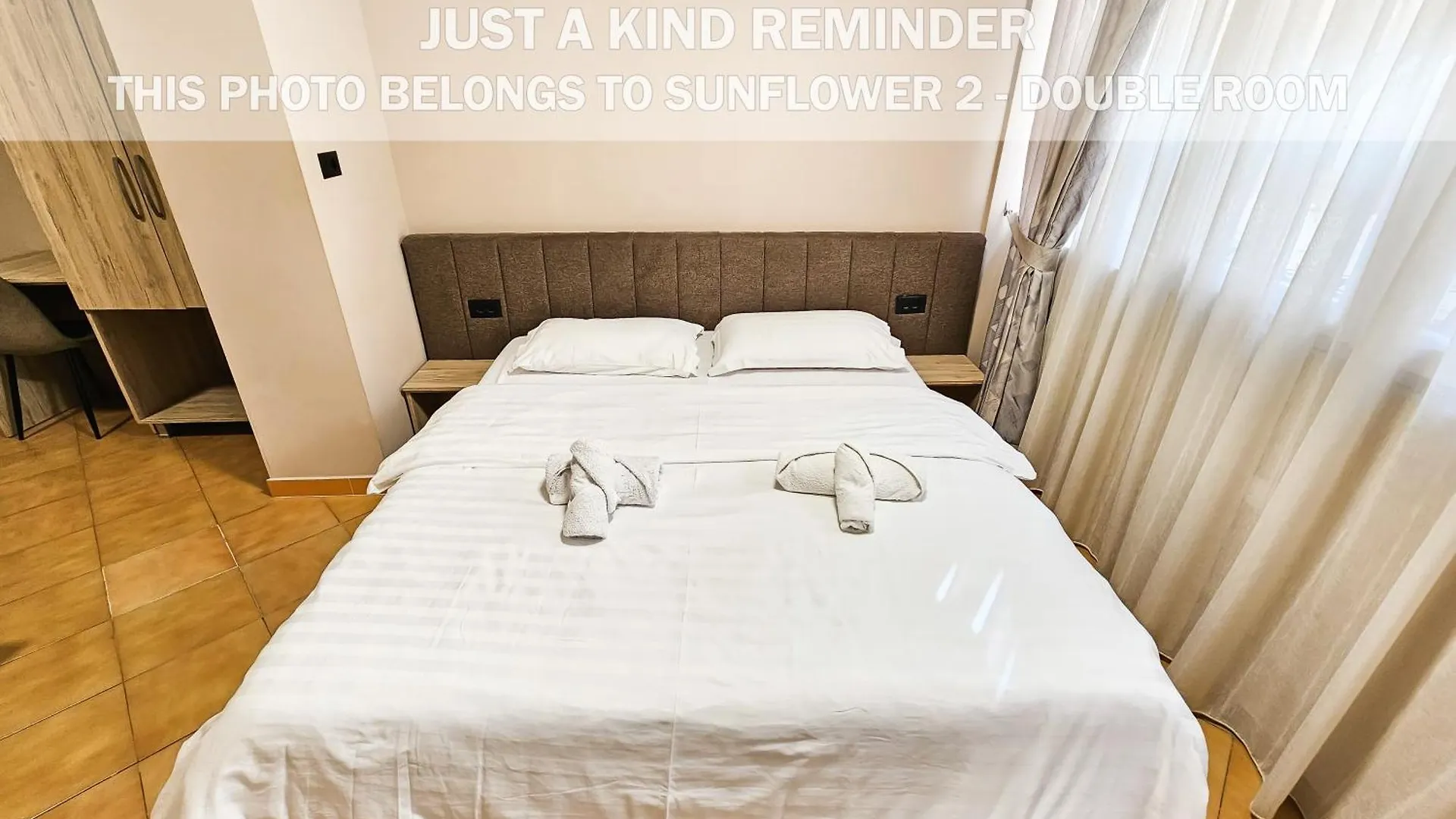 Apartment Sunflower Rooms Tirana Albania